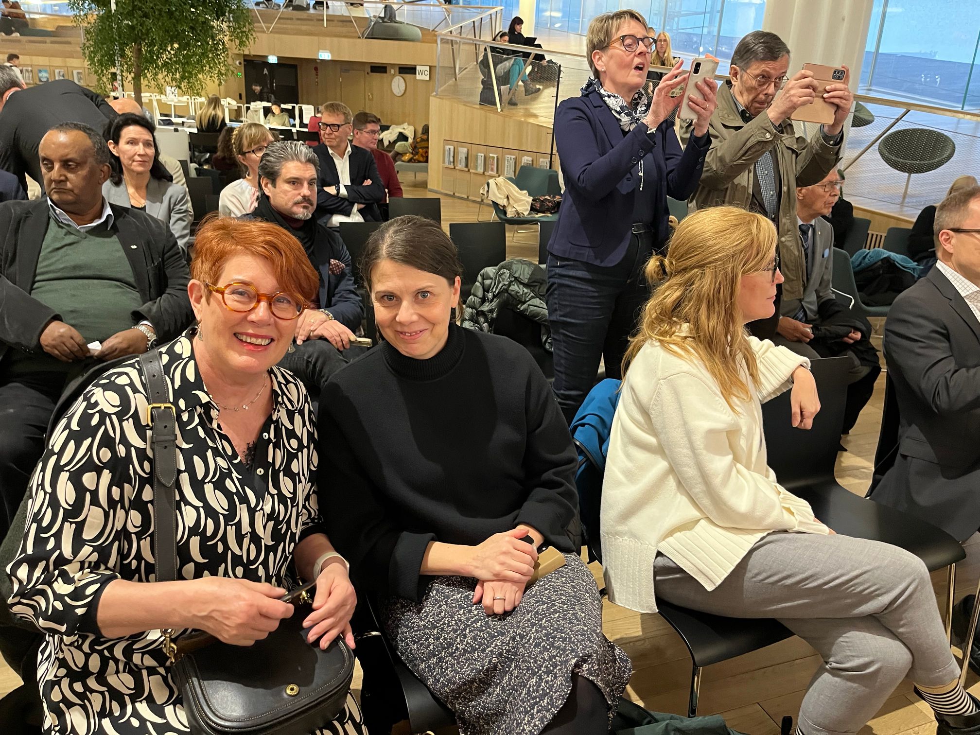Tilaisuuteen osallistuivat myös lakiasiainjohtaja Anne Ekonoja ja toimitusjohtaja Mari Kokko Pellervosta.